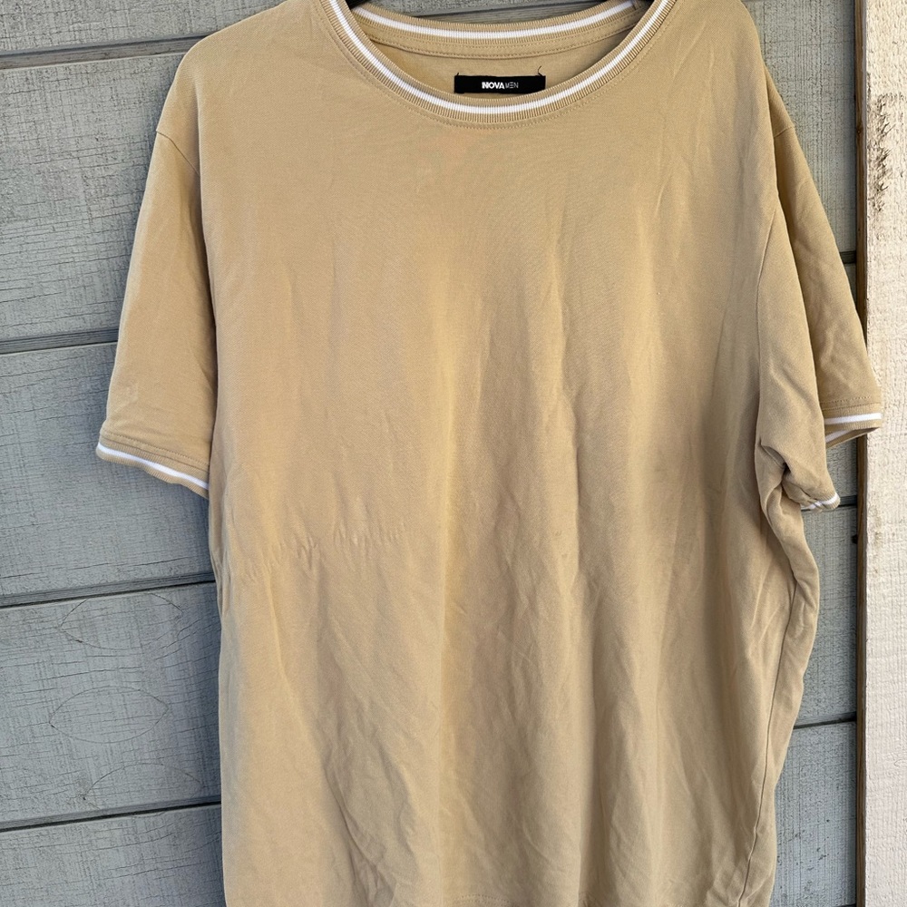 NovaMen Light weight beige T shirt in the size 3Xl.